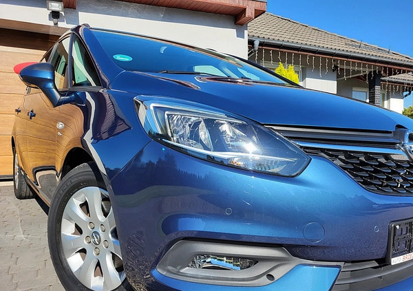 Opel Zafira cena 63900 przebieg: 108000, rok produkcji 2017 z Rydułtowy małe 232